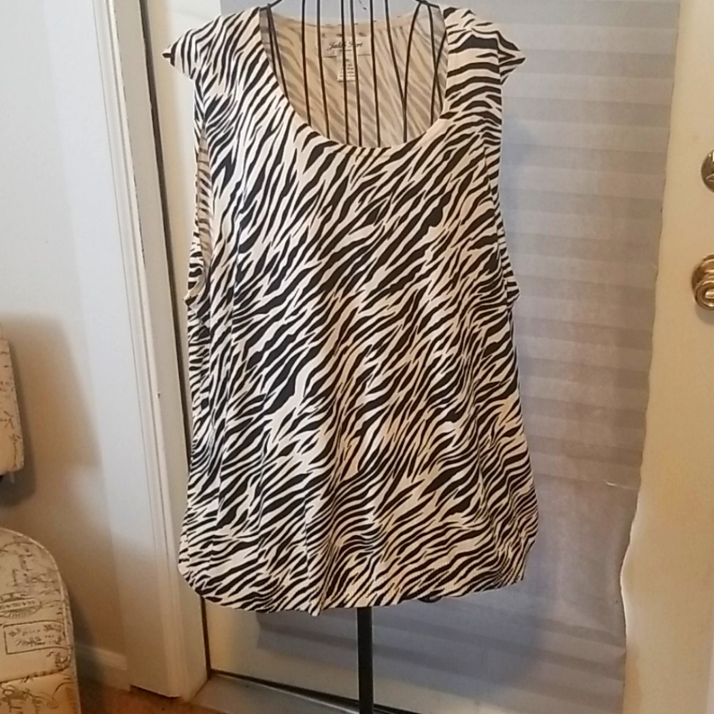 Judith Hart Sleeveless Top